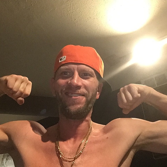 Meet your Posher, Posh - Picture 2 of 4